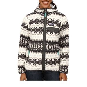 Patagonia hooded fleece, Aztec print. Size small.